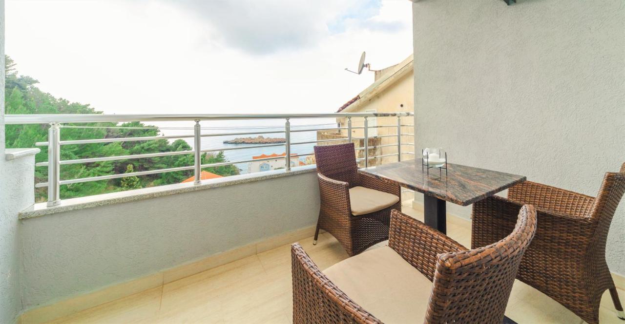 Guesthouse Radjen สเวติ สเตฟาน ภายนอก รูปภาพ